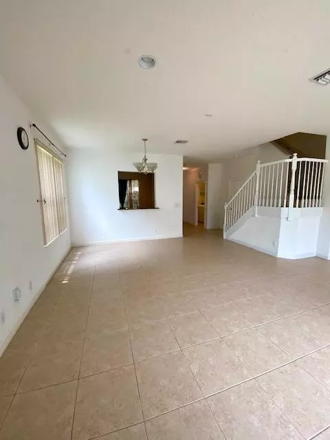 Palm Beach Gardens, FL 33418,8021 Murano CIR