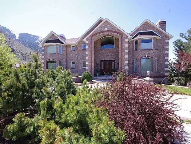 Sandy, UT 84092,15 PEPPERWOOD DR