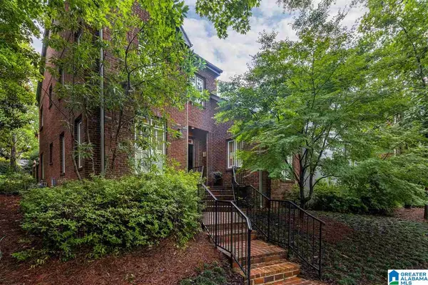 Mountain Brook, AL 35223,2606 MONTEVALLO ROAD #2606