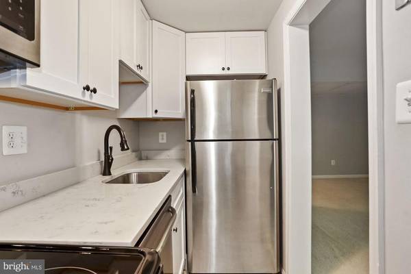 Arlington, VA 22201,1806 KEY BLVD #9-476