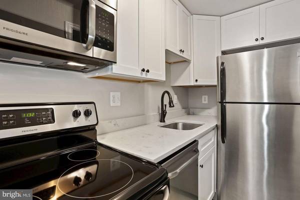 Arlington, VA 22201,1806 KEY BLVD #9-476