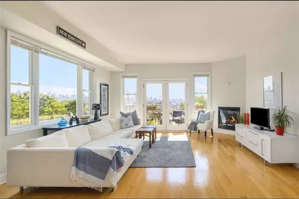 307 MANHATTAN AVE  #A, Union City, NJ 07087