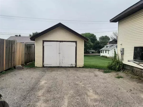 Fennimore, WI 53809,645 11th St