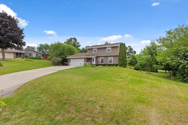 Eagle, WI 53119,428 Clover Ct