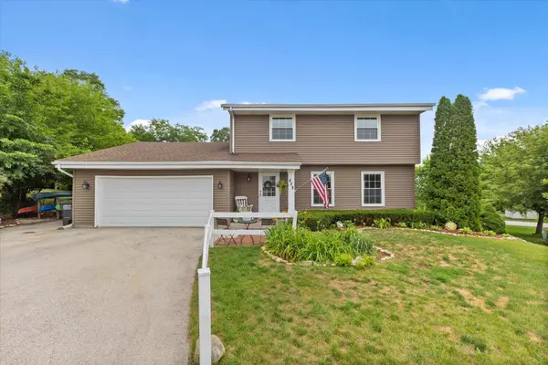 Eagle, WI 53119,428 Clover Ct