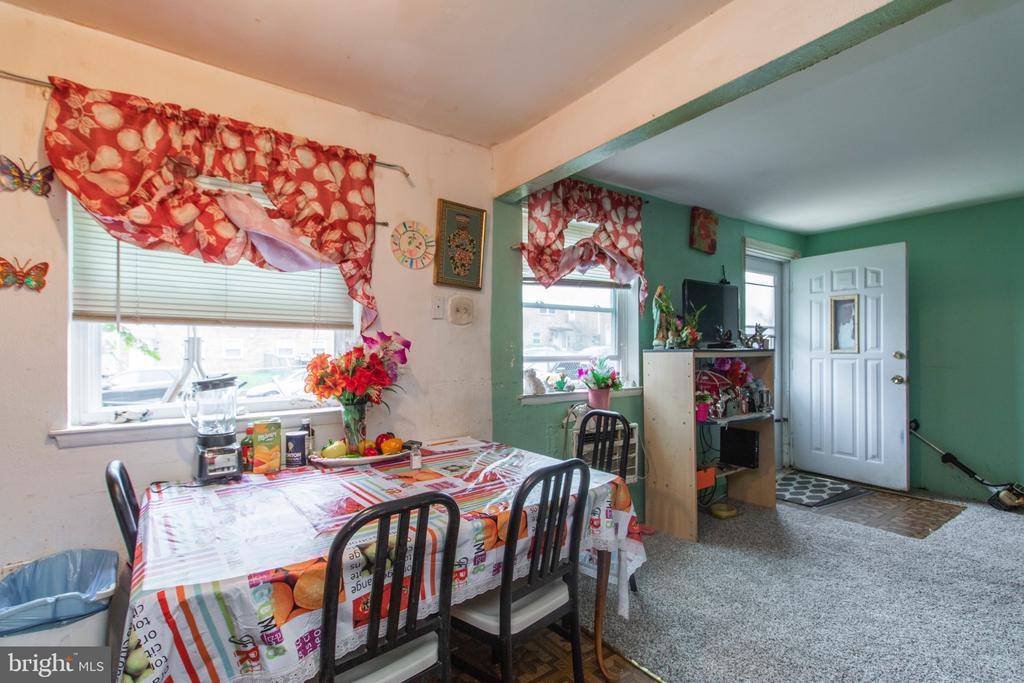 Philadelphia, PA 19116,549 FOSTER ST