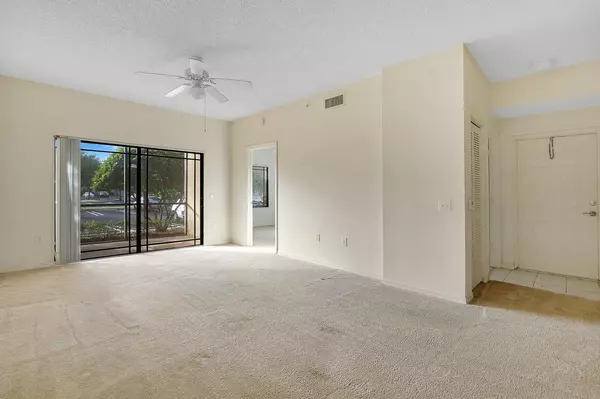 Palm Beach Gardens, FL 33410,2807 Veronia DR 102