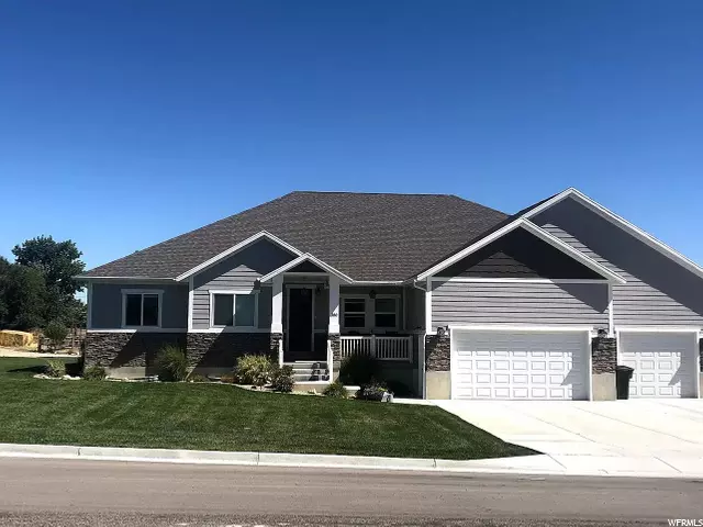 Ferron, UT 84523,380 N 100 E