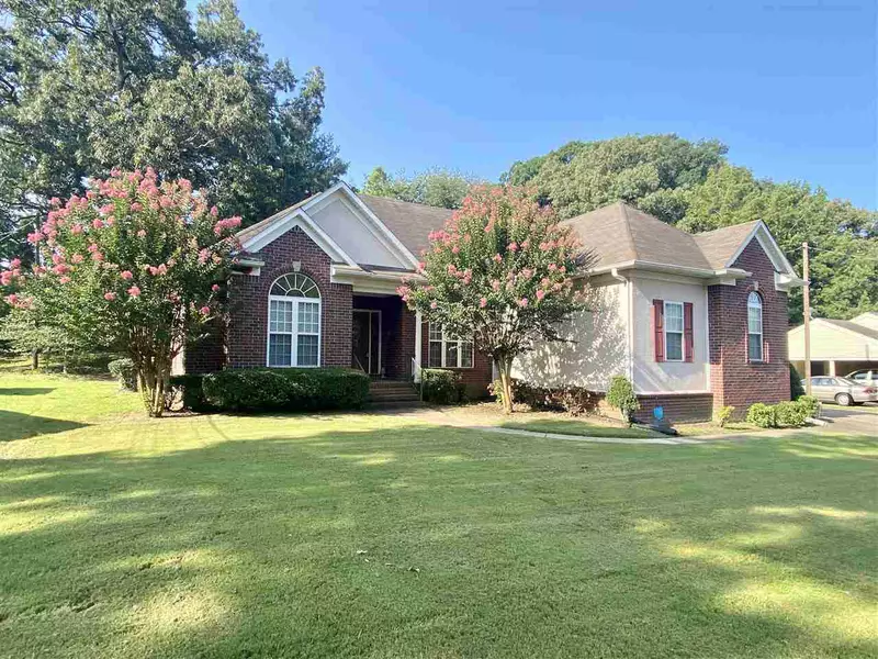 113 ROLLING OAKS DR, Somerville, TN 38068