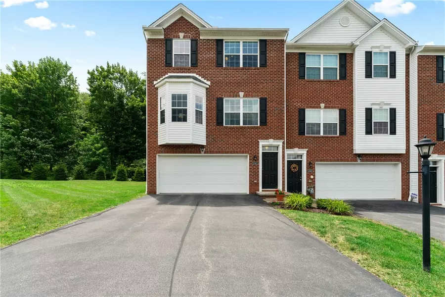 241 Bentbrook Cir #A, Cranberry Township, PA 16066