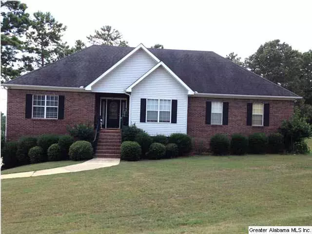 7713 SOUTHCREST TRL, Bessemer, AL 35022