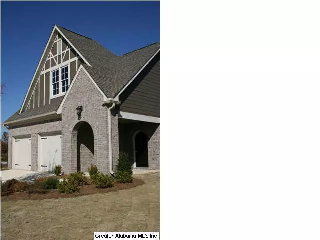 4846 MOUNTAIN GAP DR, Bessemer, AL 35022