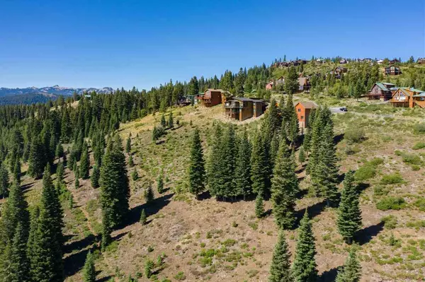 Truckee, CA 96161,13748 Skislope Way