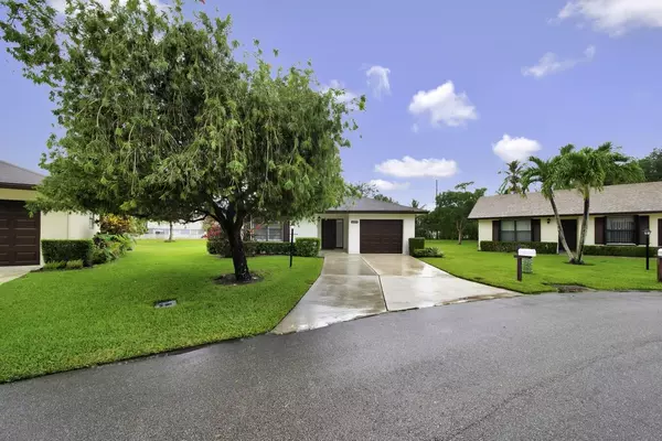 Greenacres, FL 33463,6349 Tall Cypress CIR