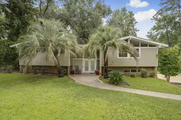 2812 Roscommon Drive, Tallahassee, FL 32309