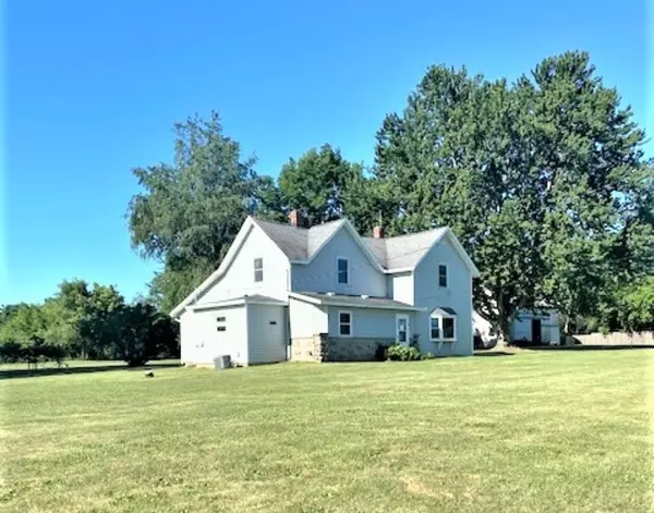 7167 W SR 25, Mentone, IN 46539