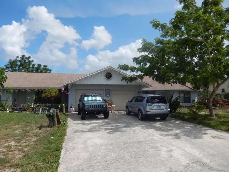 8082 SE Highpoint WAY, Hobe Sound, FL 33455