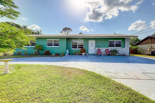 Fort Pierce, FL 34982,5906 Cassia DR