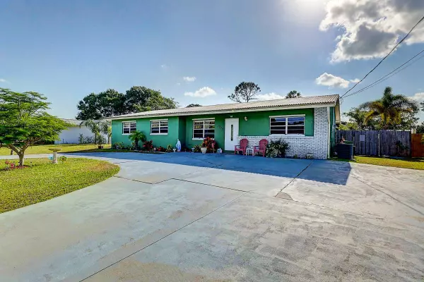 Fort Pierce, FL 34982,5906 Cassia DR