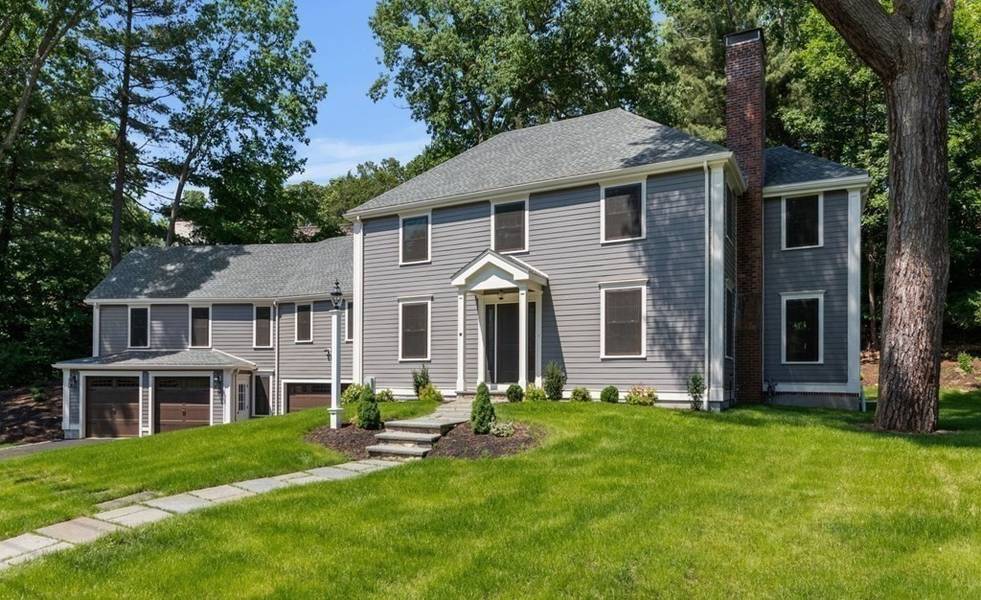 25 Old Colony Rd, Wellesley, MA 02481