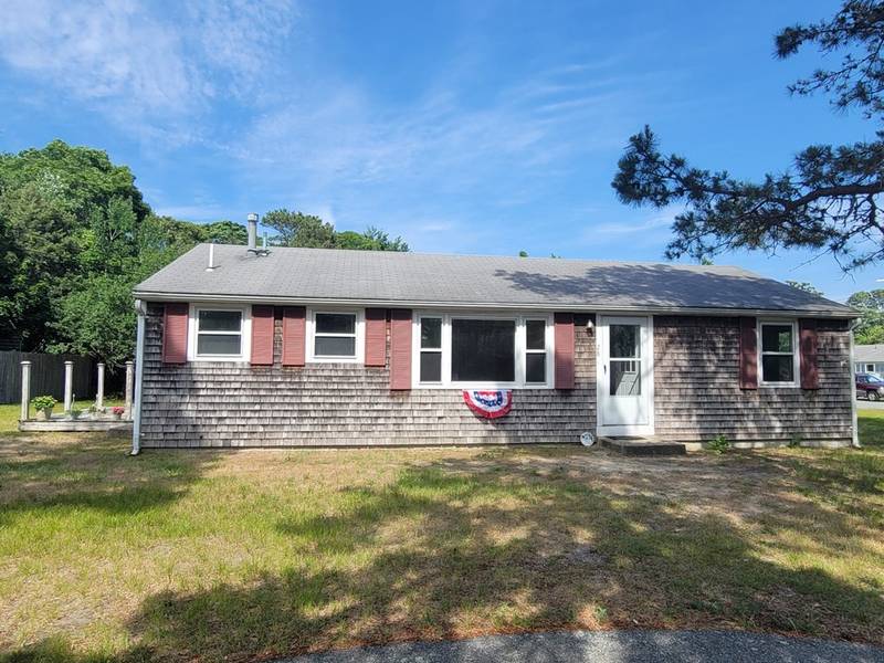 28 Theater Colony Rd, Yarmouth, MA 02664