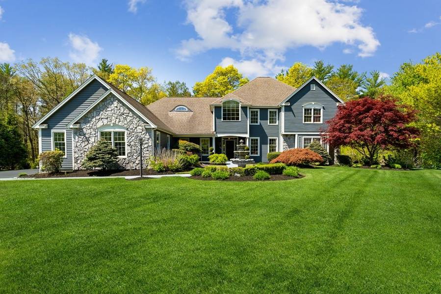 47 Symphony Dr, Easton, MA 02356