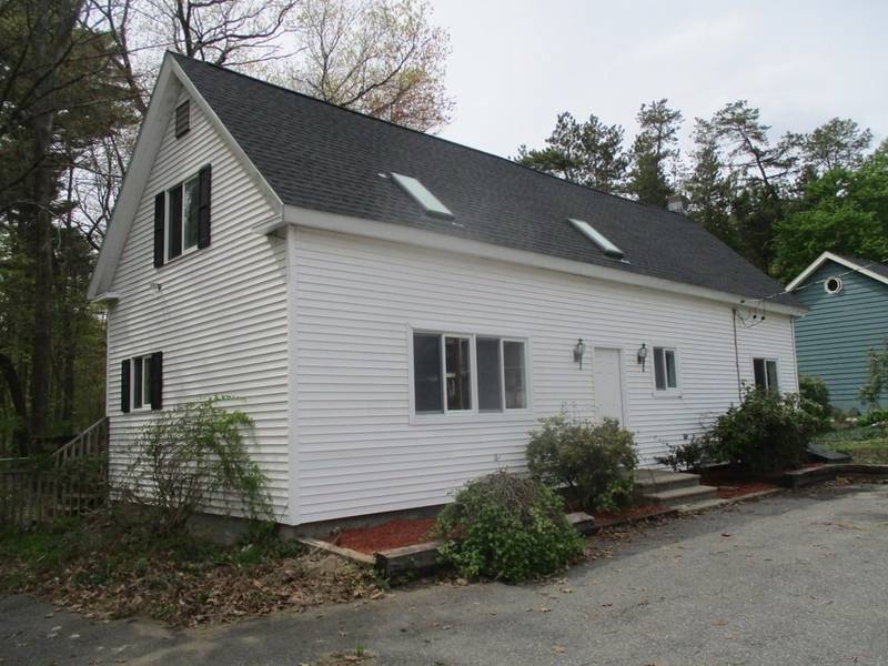 21 Holt St, West Boylston, MA 01583