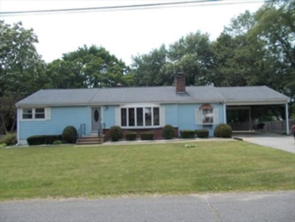 23 High Street, Granby, MA 01033