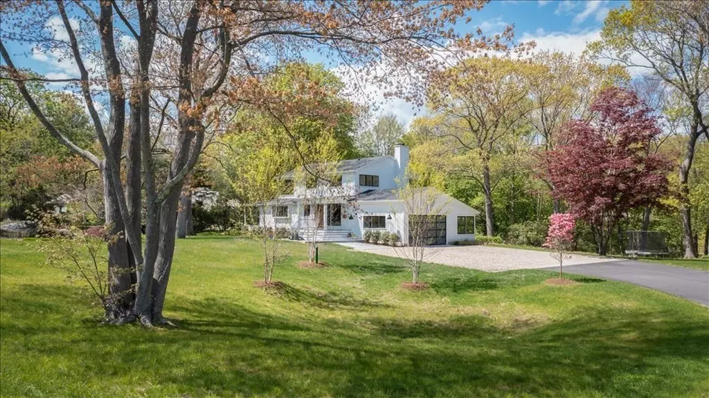 16 Porters Cove Rd, Hingham, MA 02043