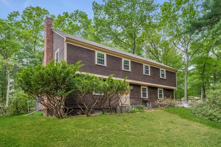 384 Hayward Mill Road, Concord, MA 01742