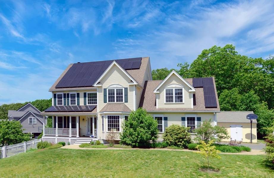 23 Gannett Way, Hopedale, MA 01747