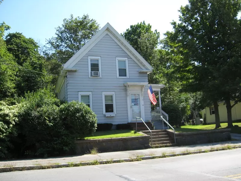 275 S Franklin St, Holbrook, MA 02343