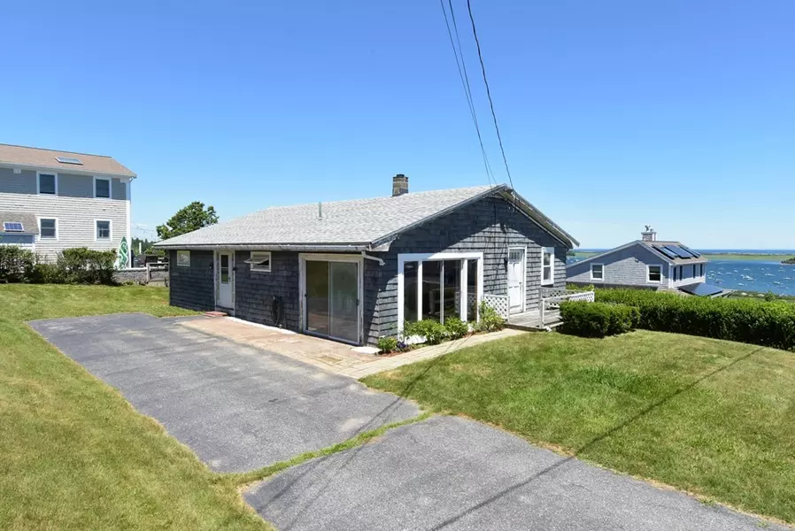 34 Appomattox Rd, Ipswich, MA 01938