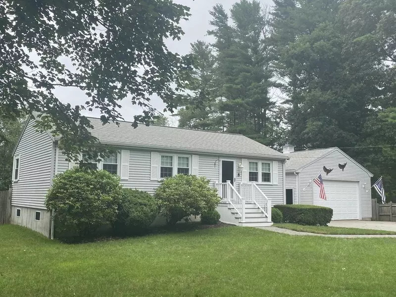 8 Craig Street, Carver, MA 02330