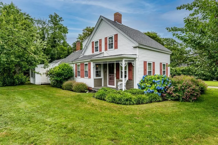 53 Freeman St, Harwich, MA 02646