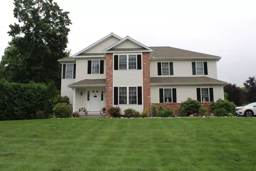 32 Waterford, Westfield, MA 01085