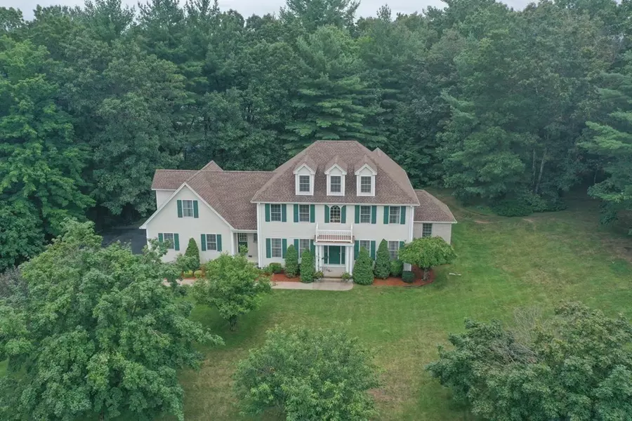 6 Hunters Ridge Circle, Southwick, MA 01077