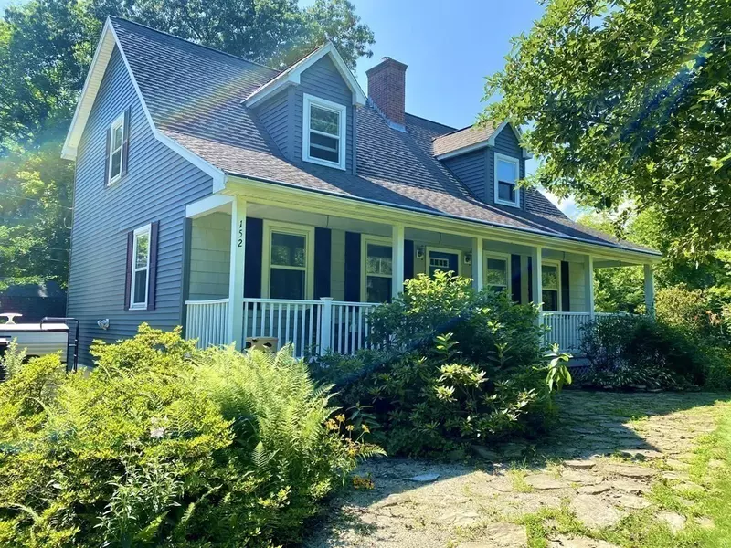 152 Pierce Rd, West Brookfield, MA 01585