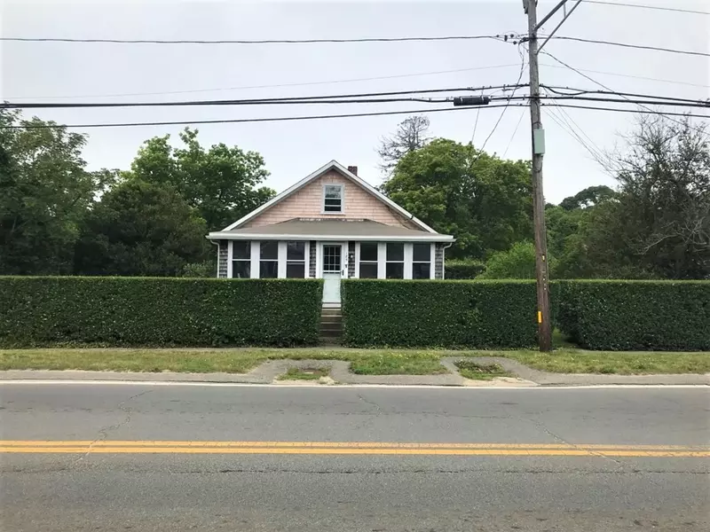 185 Upper Main, Edgartown, MA 02539