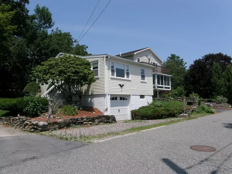 3 Glen Echo Shore Road, Charlton, MA 01507