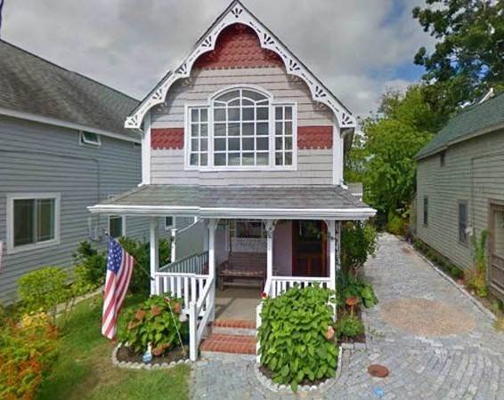 16 Ocean Ave, Wareham, MA 02558