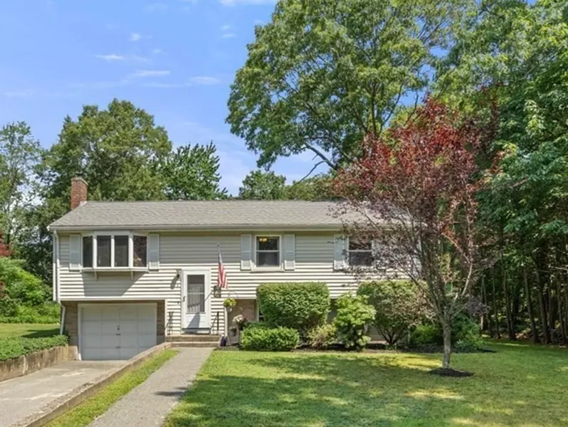 4 Park Drive, Holbrook, MA 02343