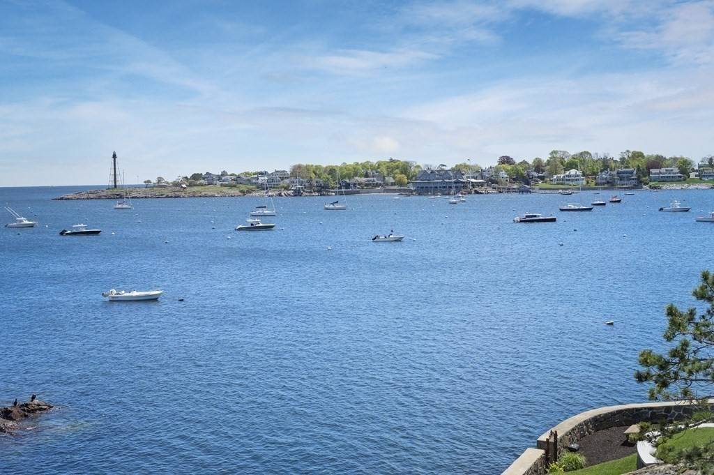 Marblehead, MA 01945,135 Front Street