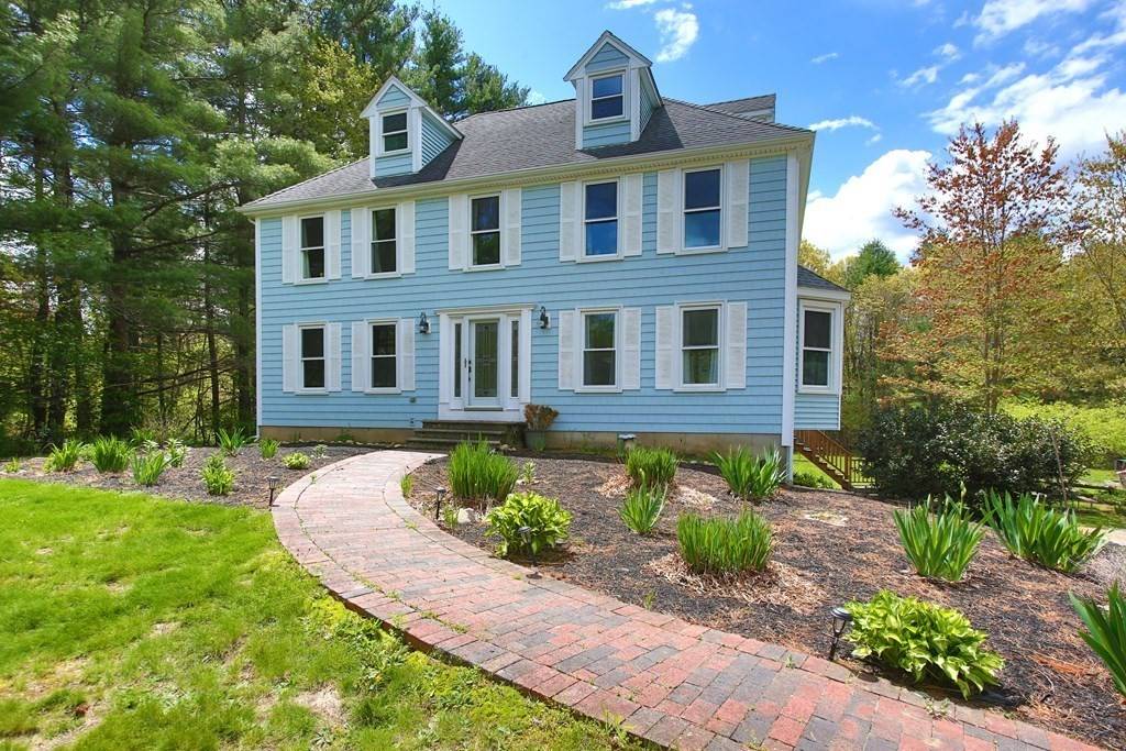 1905 West St, Wrentham, MA 02093