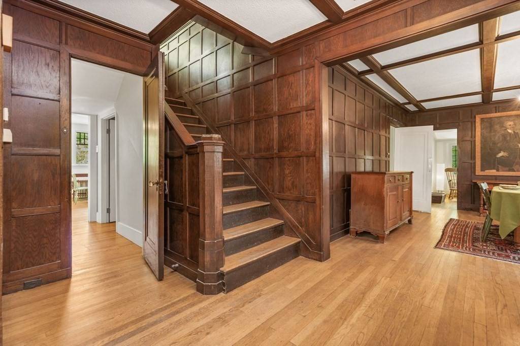 Newton, MA 02467,515 Beacon Street