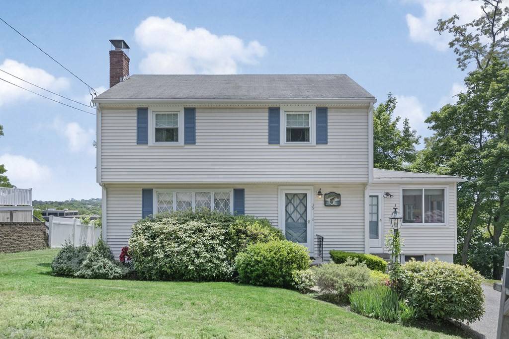 35 Parkview Road, Waltham, MA 02451