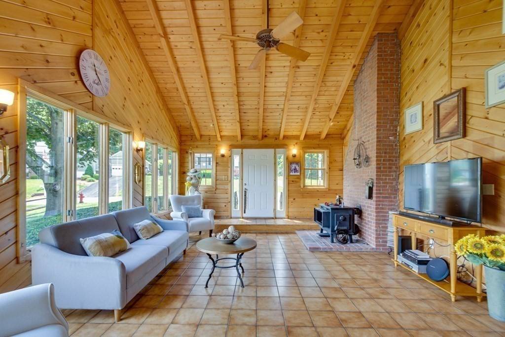Woburn, MA 01801,39 Robinson Rd