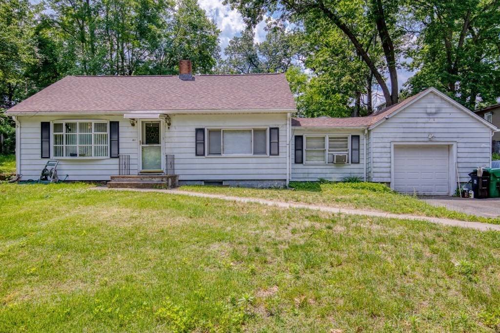 41 Bromont St, Chicopee, MA 01020