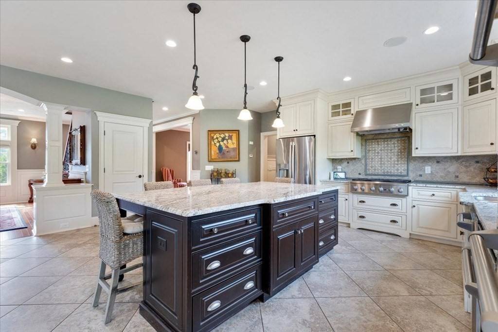 Norwell, MA 02061,22 Henrys Ln