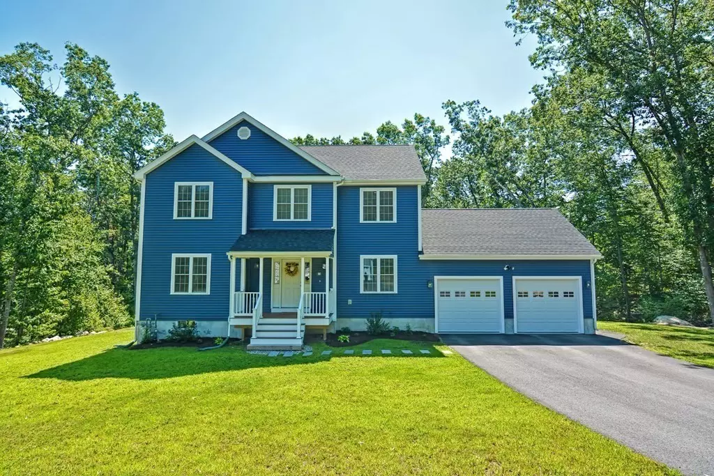 Uxbridge, MA 01569,11 Tucker Hill